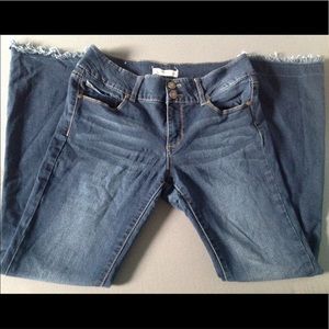 Women’s Two Button Bootcut Jeans Size 28